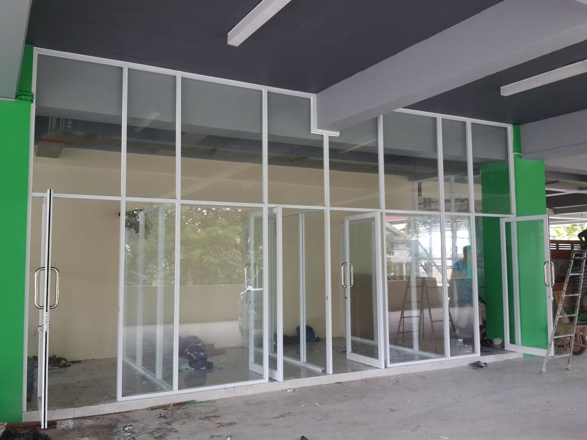 Konstruksi Kaca gudang Stain - Dokumentasi Proyek